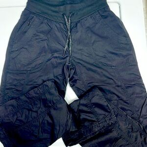 North Face woman’s XS pant
